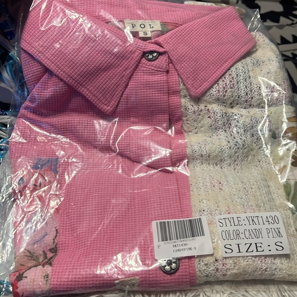 POL Thermal and Crochet Lace Mix Shirt with Floral Pattern S,M, L - Picture 8 of 8